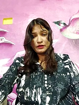 Snapshot of Priyaa_1433 chatting on 9, 7, 2026 Priyaa 1433 online show from 9, 7, 2026