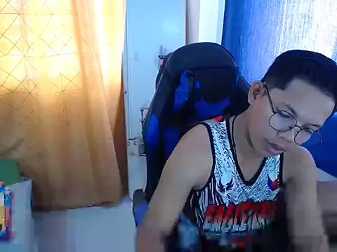 holly oreo online show from 18, 7, 2026