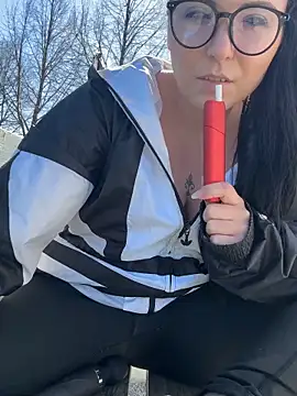 InkedCurly L online show from 8, 4, 2026