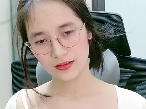 Snapshot of Shulee- chatting on 10, 1, 2026 Shulee- online show from 10, 1, 2026