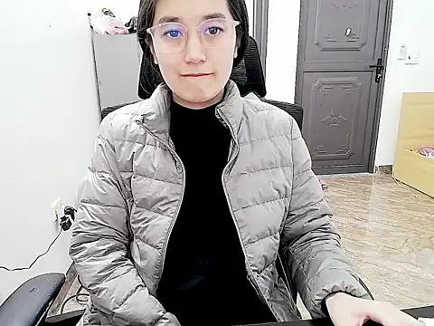 Snapshot of Shulee- chatting on 10, 2, 2026 Shulee- online show from 10, 2, 2026