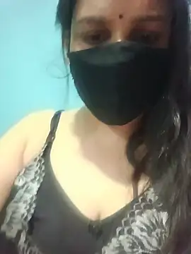 Snapshot of 01Roshani chatting on 25, 6, 2026 01Roshani online show from 25, 6, 2026