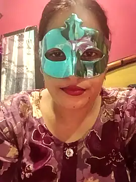 Snapshot of 01Roshani chatting on 15, 7, 2026 01Roshani online show from 15, 7, 2026