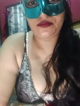 Snapshot of 01Roshani chatting on 18, 7, 2026 01Roshani online show from 18, 7, 2026