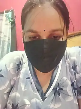 Snapshot of 01Roshani chatting on 6, 8, 2026 01Roshani online show from 6, 8, 2026