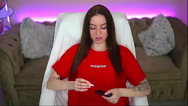 AlexaFleur online show from 9, 6, 2026