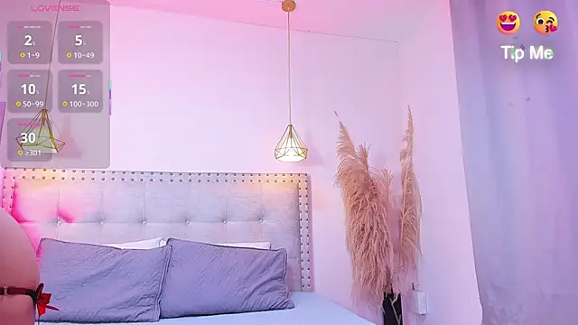 Mia dolls18 online show from 29, 4, 2026
