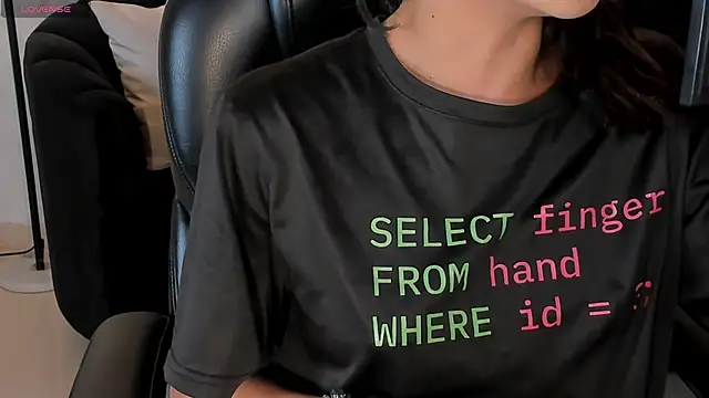 KayraLanne online show from 30, 4, 2026