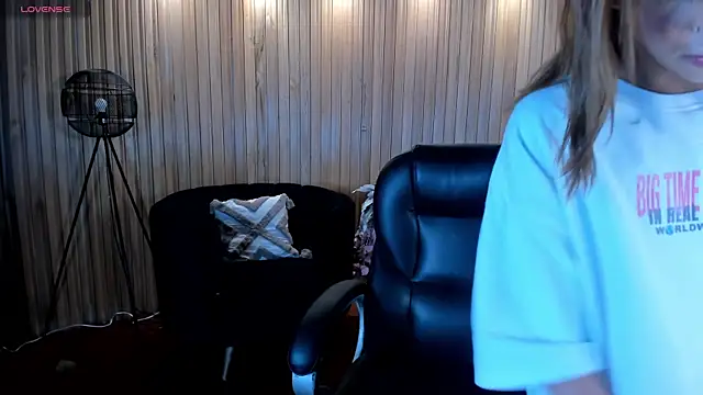 KayraLanne online show from 18, 7, 2026