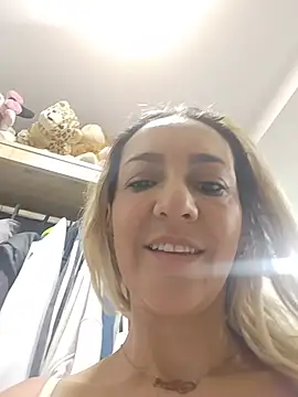 Snapshot of Monita_Med chatting on 3, 8, 2026 Monita Med online show from 3, 8, 2026