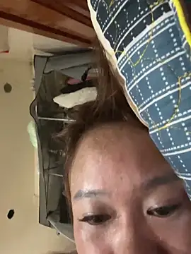 Snapshot of Liness101 chatting on 11, 2, 2026 Liness101 online show from 11, 2, 2026