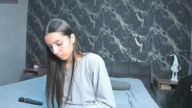 stella torres online show from 29, 4, 2026