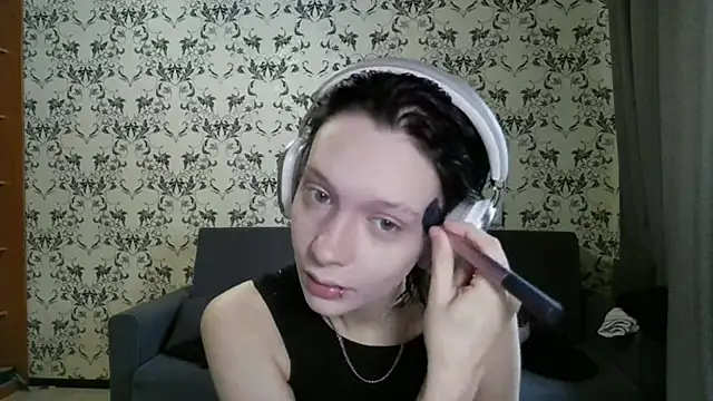 LxayBloom online show from 8, 3, 2026