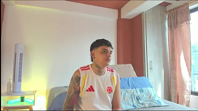 Snapshot of VelvetAndShadows chatting on 18, 7, 2026 VelvetAndShadows online show from 18, 7, 2026