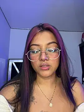 Snapshot of queen_of_you_heart chatting on 14, 1, 2026 queen of you heart online show from 14, 1, 2026