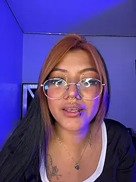 Snapshot of queen_of_you_heart chatting on 1, 7, 2026 queen of you heart online show from 1, 7, 2026