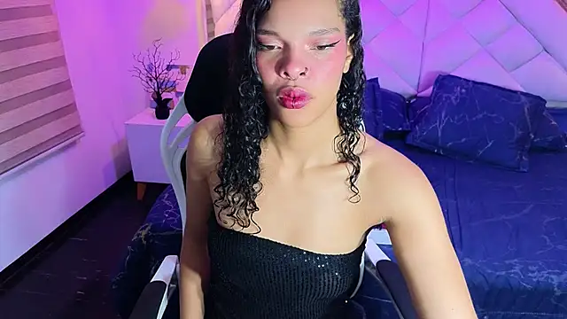 mia gatesvg online show from 11, 1, 2026