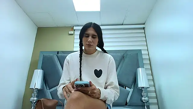 Atenea sexxx online show from 8, 5, 2026