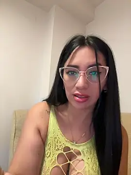 nataliia queen  online show from 3, 5, 2026