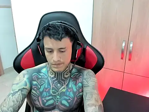 Snapshot of Chrissblack chatting on 6, 3, 2026 Chrissblack online show from 6, 3, 2026