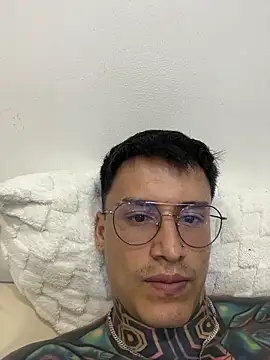 Snapshot of Chrissblack chatting on 12, 3, 2026 Chrissblack online show from 12, 3, 2026