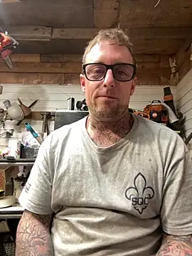 Snapshot of WIDBIGWHITECOCK chatting on 19, 1, 2026 WIDBIGWHITECOCK online show from 19, 1, 2026