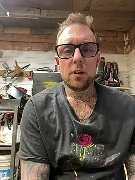 Snapshot of WIDBIGWHITECOCK chatting on 3, 2, 2026 WIDBIGWHITECOCK online show from 3, 2, 2026