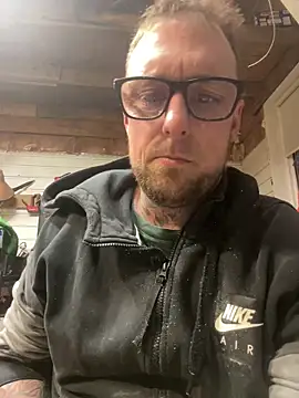 Snapshot of WIDBIGWHITECOCK chatting on 5, 2, 2026 WIDBIGWHITECOCK online show from 5, 2, 2026