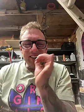 Snapshot of WIDBIGWHITECOCK chatting on 21, 3, 2026 WIDBIGWHITECOCK online show from 21, 3, 2026