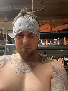 Snapshot of WIDBIGWHITECOCK chatting on 6, 4, 2026 WIDBIGWHITECOCK online show from 6, 4, 2026