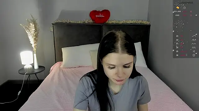 SkinyJoys online show from 12, 3, 2026