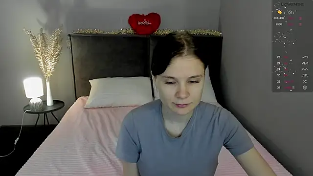 SkinyJoys online show from 24, 3, 2026