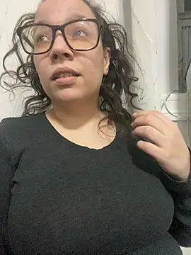 Snapshot of bellakay19 chatting on 16, 1, 2026 bellakay19 online show from 16, 1, 2026