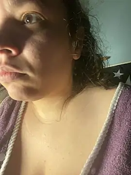 Snapshot of bellakay19 chatting on 17, 1, 2026 bellakay19 online show from 17, 1, 2026