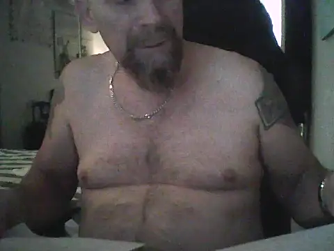 Snapshot of loudandproud chatting on 19, 1, 2026 loudandproud online show from 19, 1, 2026