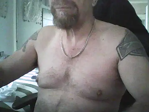 Snapshot of loudandproud chatting on 16, 5, 2026 loudandproud online show from 16, 5, 2026