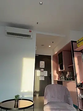 Snapshot of Milly_Meyson chatting on 9, 3, 2026 Milly Meyson online show from 9, 3, 2026