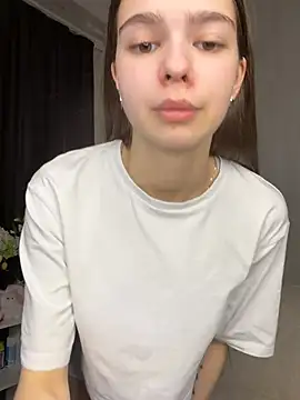 Snapshot of SkylineBliss chatting on 3, 7, 2026 SkylineBliss online show from 3, 7, 2026