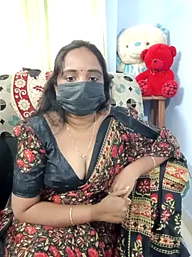 Tinarosy13 online show from 9, 2, 2026