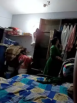 Snapshot of coupleshow-143 chatting on 11, 3, 2026 coupleshow-143 online show from 11, 3, 2026