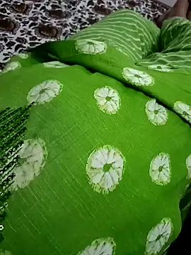 Snapshot of coupleshow-143 chatting on 31, 3, 2026 coupleshow-143 online show from 31, 3, 2026