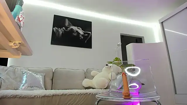 Snapshot of Ivy_Bellee chatting on 2, 3, 2026 Ivy Bellee online show from 2, 3, 2026