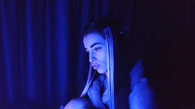 Snapshot of Vlada_Elfie chatting on 2, 2, 2026 Vlada Elfie online show from 2, 2, 2026