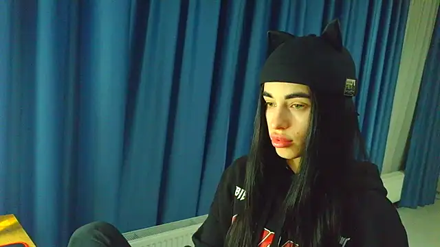 Snapshot of Vlada_Elfie chatting on 10, 3, 2026 Vlada Elfie online show from 10, 3, 2026