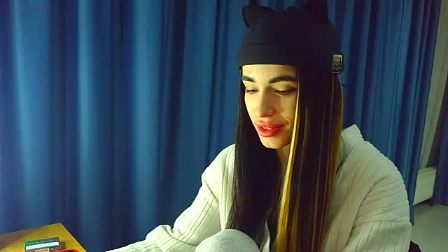 Snapshot of Vlada_Elfie chatting on 12, 3, 2026 Vlada Elfie online show from 12, 3, 2026