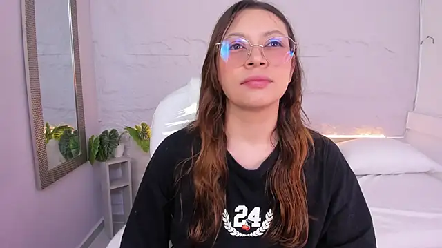Snapshot of lanna_18_ chatting on 22, 5, 2026 lanna 18 online show from 22, 5, 2026