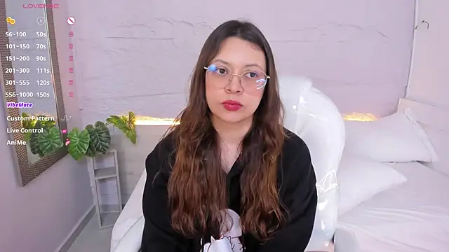 Snapshot of lanna_18_ chatting on 6, 7, 2026 lanna 18 online show from 6, 7, 2026