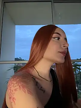 alesziarose  online show from 15, 2, 2026