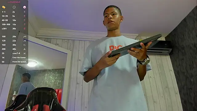 Snapshot of _erick_j chatting on 7, 1, 2026 erick j online show from 7, 1, 2026