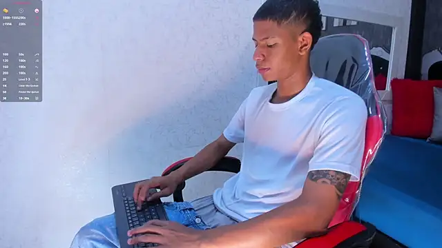 Snapshot of _erick_j chatting on 4, 2, 2026 erick j online show from 4, 2, 2026